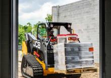 स्किड स्टीयर लोडर JCB 210T