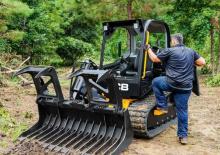 स्किड स्टीयर लोडर JCB 270T