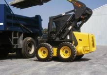 स्किड स्टीयर लोडर New Holland LS 150