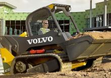 स्किड स्टीयर लोडर Volvo MCT125C