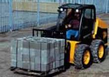 स्किड स्टीयर लोडर JCB Robot 180 HFT