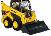 स्किड स्टीयर लोडर Komatsu SK818-5 Super Flow