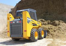 स्किड स्टीयर लोडर Gehl SL 4640 DXT