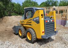 स्किड स्टीयर लोडर Gehl SL 5240 DXT