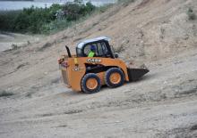 स्किड स्टीयर लोडर Case SR130