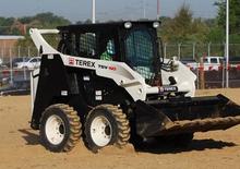 स्किड स्टीयर लोडर Terex TSV 60