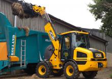 व्हील लोडर JCB TM 180