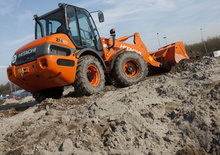 व्हील लोडर Hitachi ZW 95