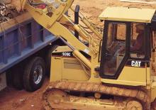 क्रॉलर लोडर Caterpillar 933
