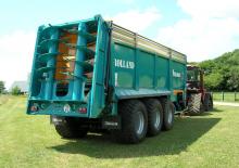 मैन्योर स्प्रेडर Rolland RX 8735