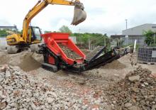 मोबाइल स्क्रीनिंग प्लांट Red Rhino 3 WAY SCREENER
