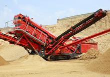 मोबाइल स्क्रीनिंग प्लांट Terex-Finlay 674