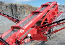 मोबाइल स्क्रीनिंग प्लांट Terex-Finlay 684 - 2 Deck