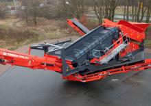 मोबाइल स्क्रीनिंग प्लांट Terex-Finlay 883+ Spaleck