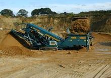 मोबाइल स्क्रीनिंग प्लांट Powerscreen Chieftain 600 Kette