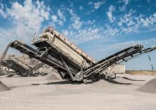 मोबाइल स्क्रीनिंग प्लांट Metso Lokotrack ST4.8