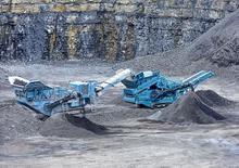 मोबाइल स्क्रीनिंग प्लांट Powerscreen Warrior 1400