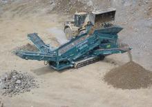 मोबाइल स्क्रीनिंग प्लांट Powerscreen Warrior 1800