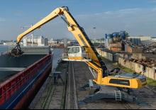 मटेरियल हैंडलर Liebherr LH 80 M Port Litronic