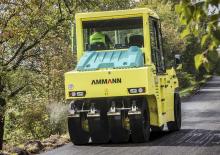 रबर-व्हील्ड रोलर Ammann AP 240 T4
