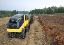 वाइब्रेशन ट्रेंच रोलर Bomag BMP 8500