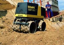 वाइब्रेशन ट्रेंच रोलर Bomag BMP 851
