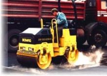टैंडम वाइब्रेशन रोलर Bomag BW 100 ADM