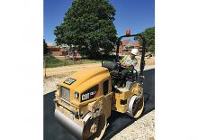 टैंडम वाइब्रेशन रोलर Caterpillar CB2.7