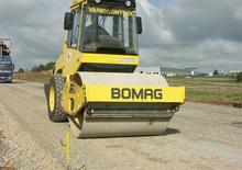 सिंगल-ड्रम रोलर Bomag BW 177 DH-4 BVC