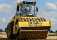 सिंगल-ड्रम रोलर Bomag BW 211 PD-4