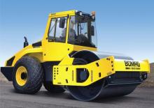 सिंगल-ड्रम रोलर Bomag BW 213 D-4i