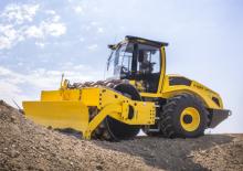 सिंगल-ड्रम रोलर Bomag BW 213 DH+P-5