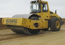 सिंगल-ड्रम रोलर Bomag BW 219 D-4