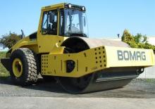 सिंगल-ड्रम रोलर Bomag BW 226 PDH-4