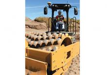 सिंगल-ड्रम रोलर Caterpillar CP56B