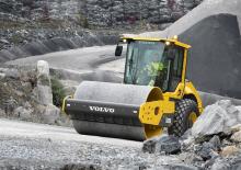 सिंगल-ड्रम रोलर Volvo SD135B