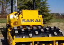 सिंगल-ड्रम रोलर Sakai SV204T