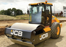 सिंगल-ड्रम रोलर JCB VM 117 D