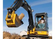 मिनी एक्सकेवेटर John Deere Construction 27D