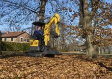 मिनी एक्सकेवेटर New Holland E18C