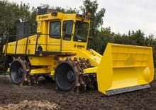 कचरा कॉम्पेक्टर Bomag BC 672 RB 4