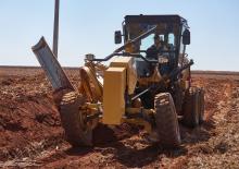 ग्रेडर Caterpillar 120