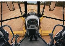 ग्रेडर Caterpillar 120M