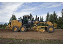 ग्रेडर Caterpillar 120M2