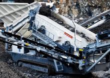 मोबाइल स्क्रीनिंग प्लांट Metso Lokotrack ST2.3