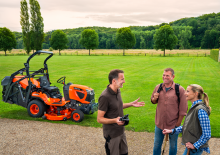 म्यूनिसिपल ट्रैक्टर फ्रंट हिच Kubota G 26 LD-3