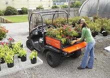 म्यूनिसिपल ट्रैक्टर फ्रंट हिच Kubota RTV 400-Ci