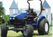 म्यूनिसिपल ट्रैक्टर फ्रंट हिच New Holland TC 27 D