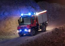 म्यूनिसिपल ट्रैक्टर फ्रंट हिच Unimog U 218 Euro 6