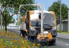 म्यूनिसिपल ट्रैक्टर फ्रंट हिच Lindner Unitrac 112L LDrive